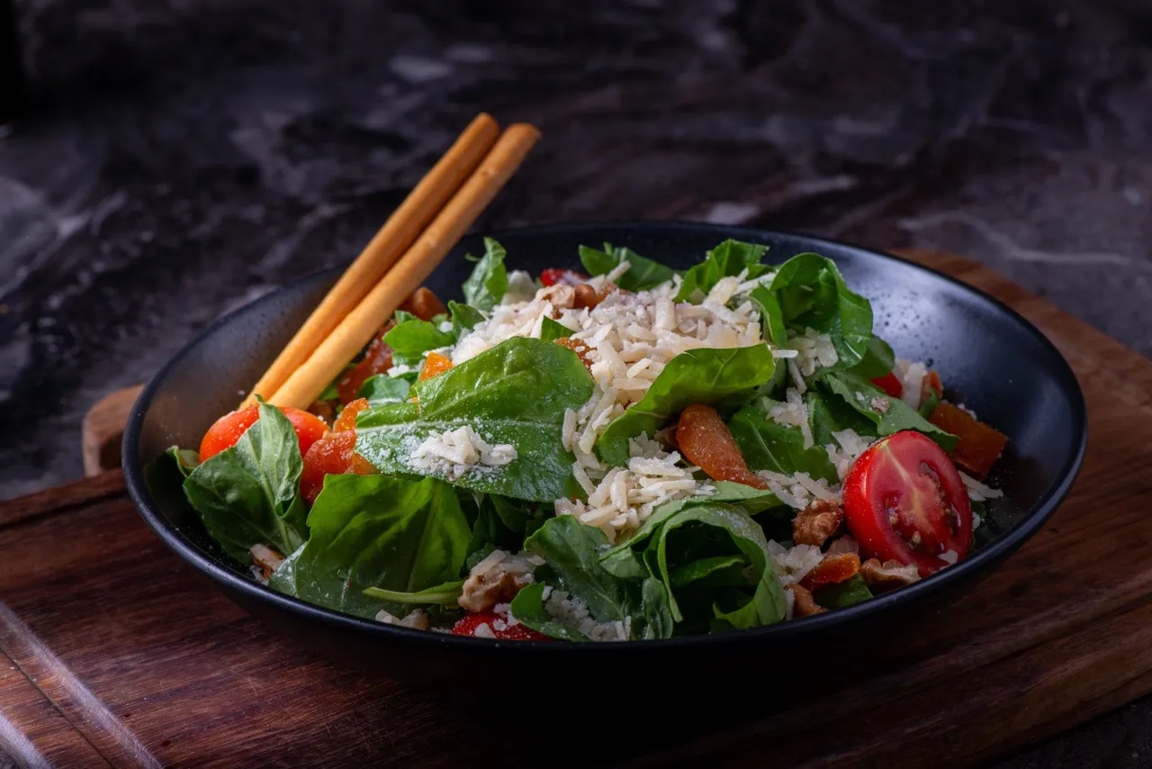 Roka Permesan Salata